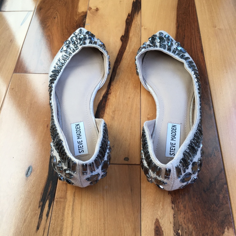 Steve Madden Silver Jeweled Pointed Toe Flats - Picture 2 of 6